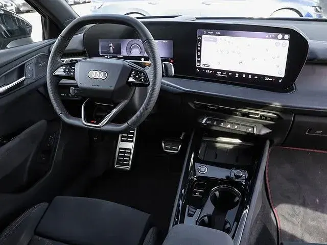 Gebraucht Audi Q3 S-Line 265 PS (194 kW) 2025 Mythosschwarz metallic SUV