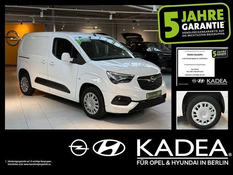Weiss Gebraucht 2021 Opel Combo Van / Kleinbus | 18.990 € (Guter Preis) - Bild 1/3