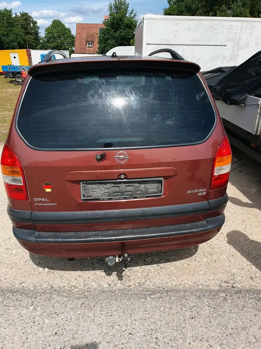 Gebraucht Opel Astra 147 PS (108 kW) 2002 Rot Limousine