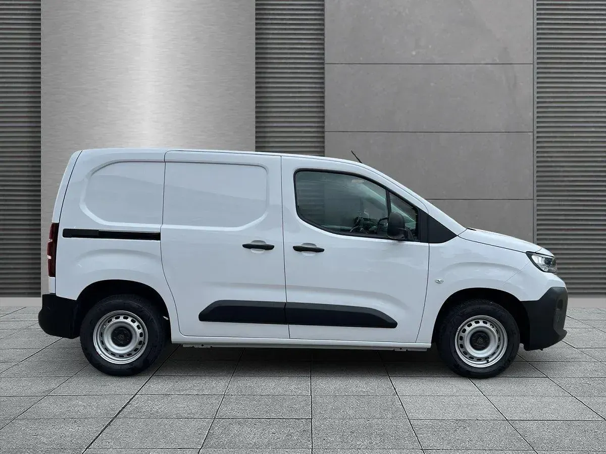 Neu Peugeot Partner 102 PS (75 kW) 2026 Kaolin weiß Van / Kleinbus