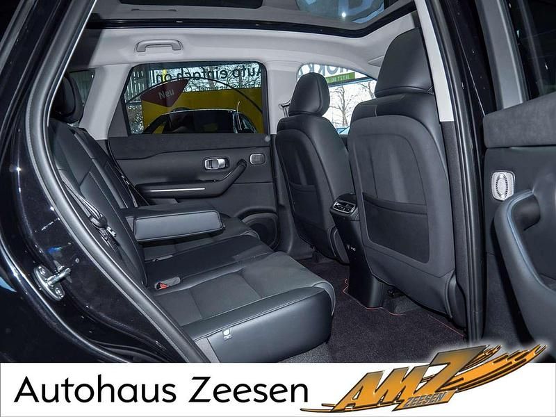 Neu Leapmotor C10 439 kW (598 PS) 2026 Metallic black SUV