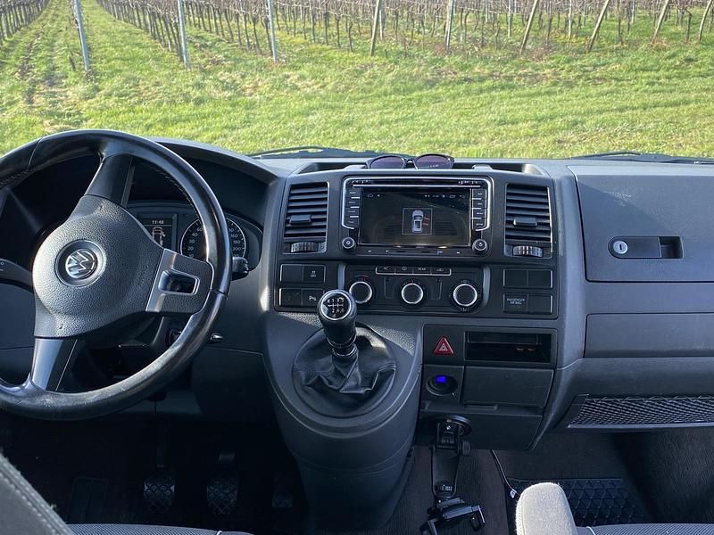 Usata VW Multivan 140 CV (102 kW) 2011 Grigio Monovolume