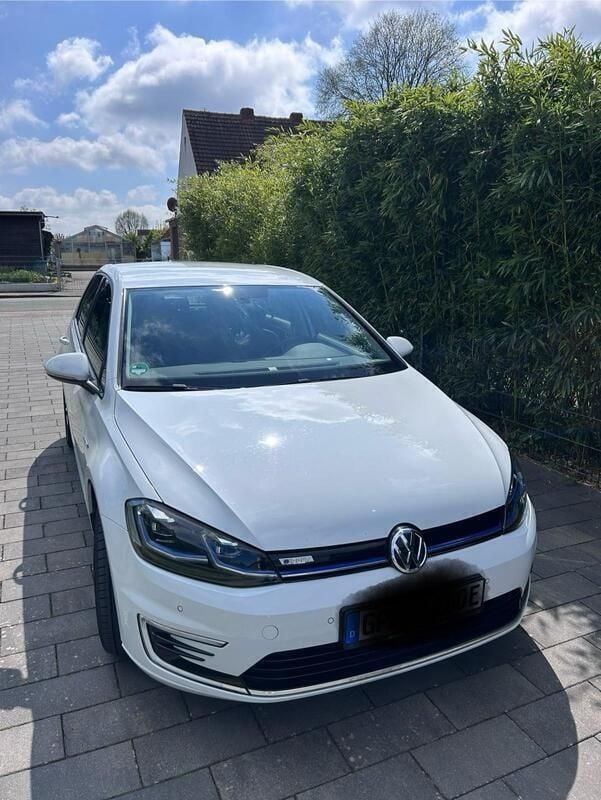 Weiß Gebraucht 2019 VW e-Golf Kleinwagen | 13.200 € (Fairer Preis) - Bild 1/4
