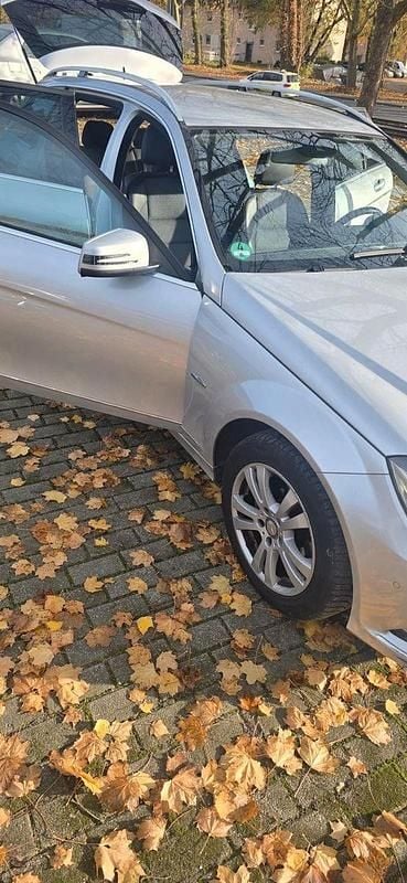 Gebraucht Mercedes C180 Avantgarde 156 PS (114 kW) 2011 Silber Kombi