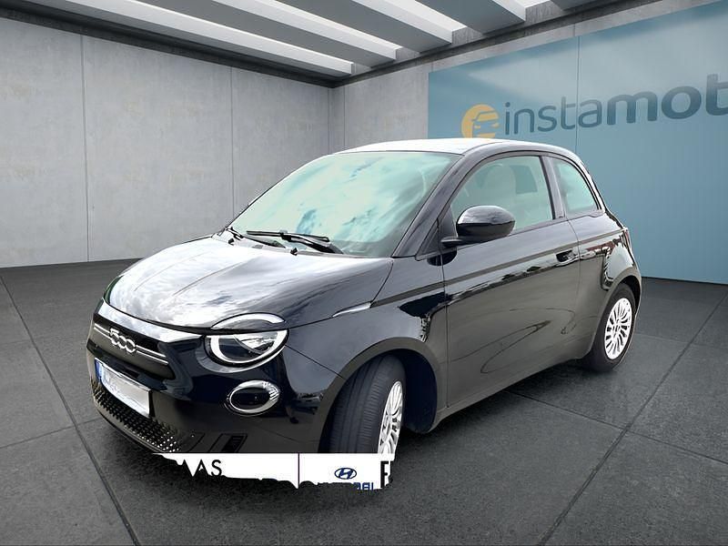 Schwarz Gebraucht 2022 Fiat 500e Action Kleinwagen | 15.149 € (Fairer Preis) - Bild 1/4