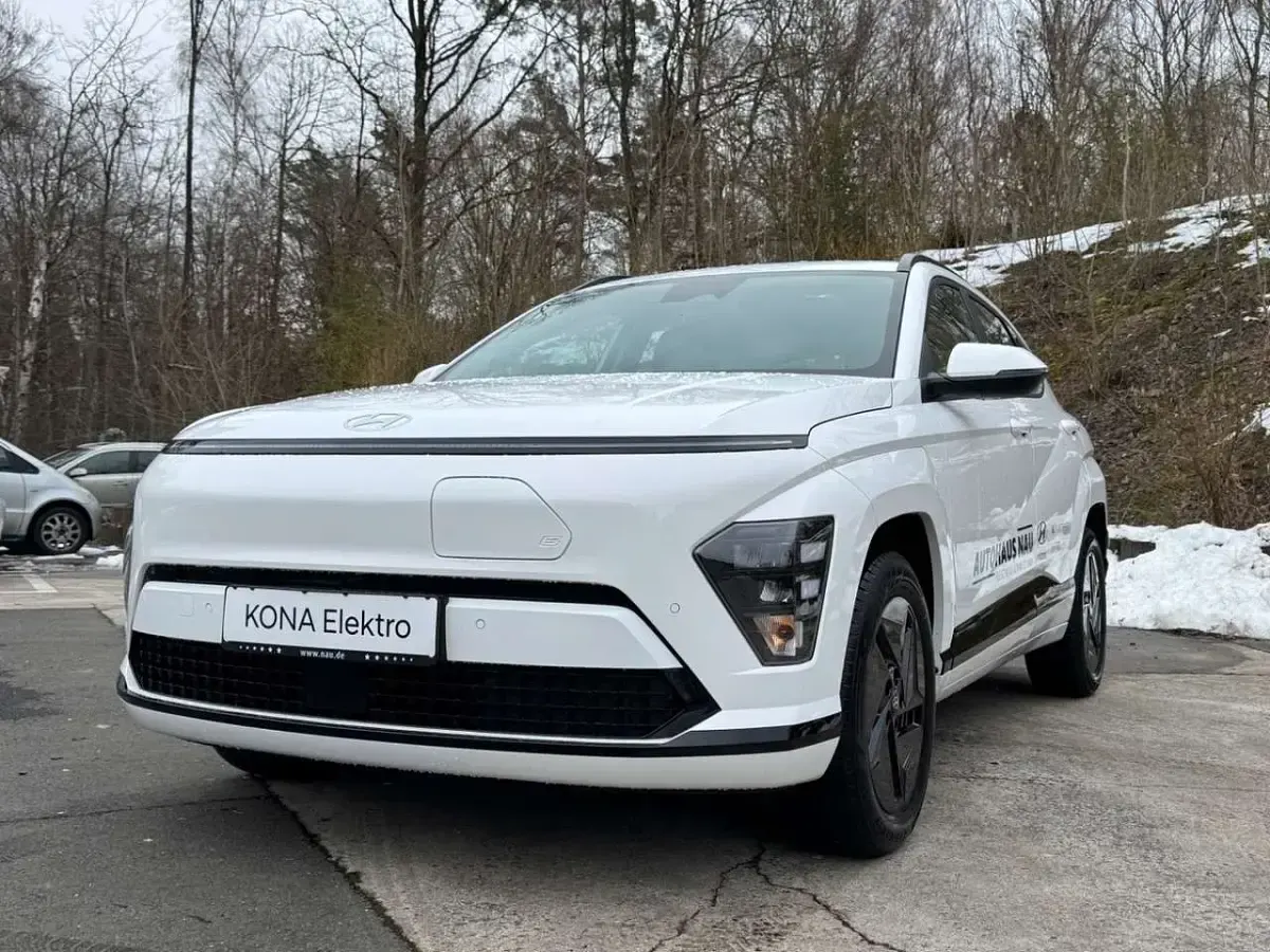 Gebraucht Hyundai Kona Select 99 kW (135 PS) 2026 Atlas white SUV