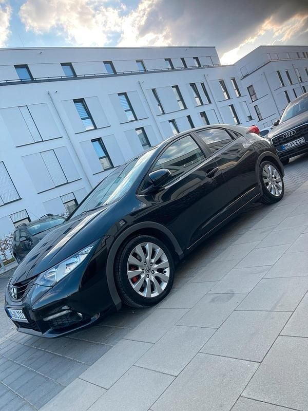 Schwarz Gebraucht 2012 Honda Civic Sport Limousine | 7.299 € (Fairer Preis) - Bild 1/4
