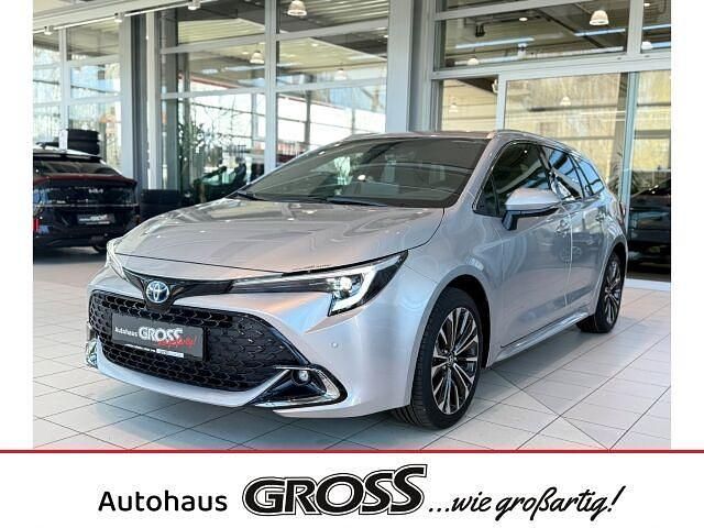 Gebraucht Toyota Corolla Team 196 PS (144 kW) 2024 Silber Kombi