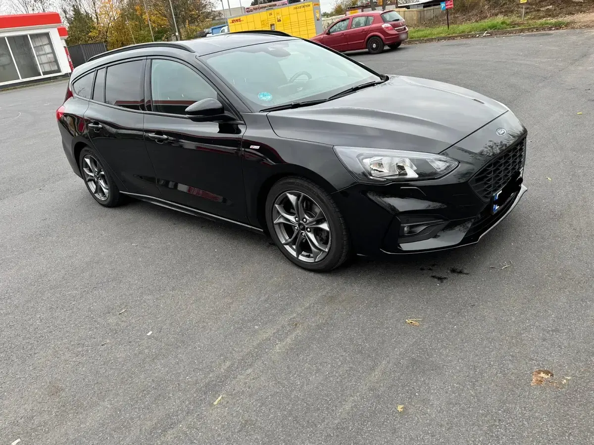 Gebraucht Ford Focus ST-Line 150 PS (110 kW) 2019 Schwarz Kombi