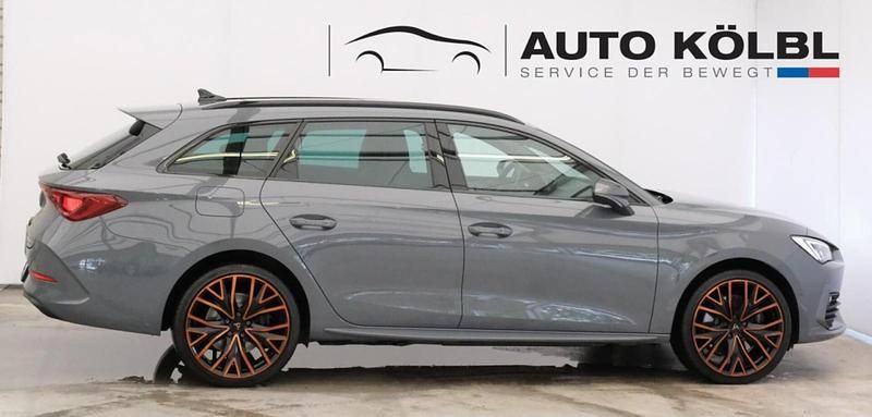 Usata Cupra Leon 245 CV (180 kW) 2020 Grigio Station wagon