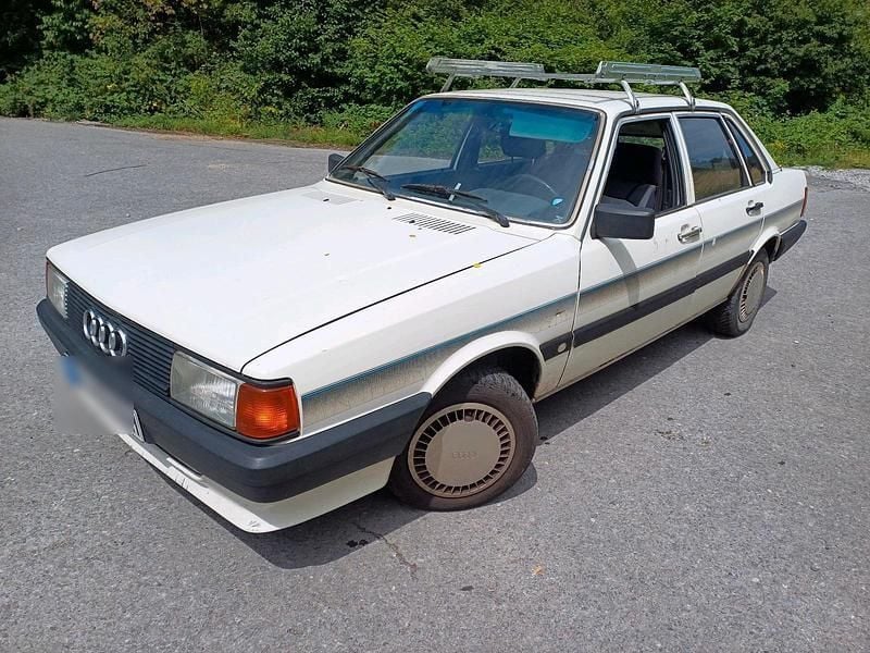 Weiß Gebraucht 1985 Audi 80 Limousine | 4.444 € - Bild 1/4