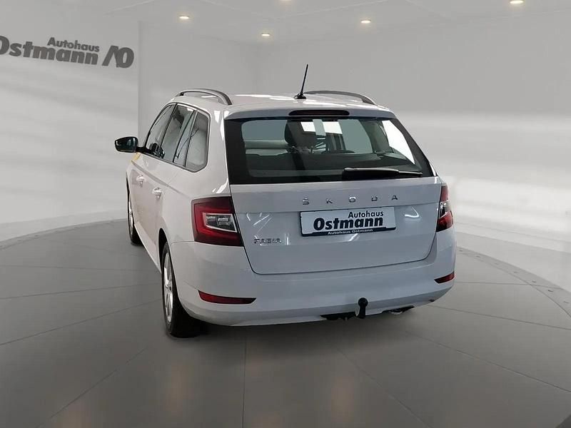 Gebraucht Skoda Fabia Ambition 95 PS (69 kW) 2022 Weiß Kombi