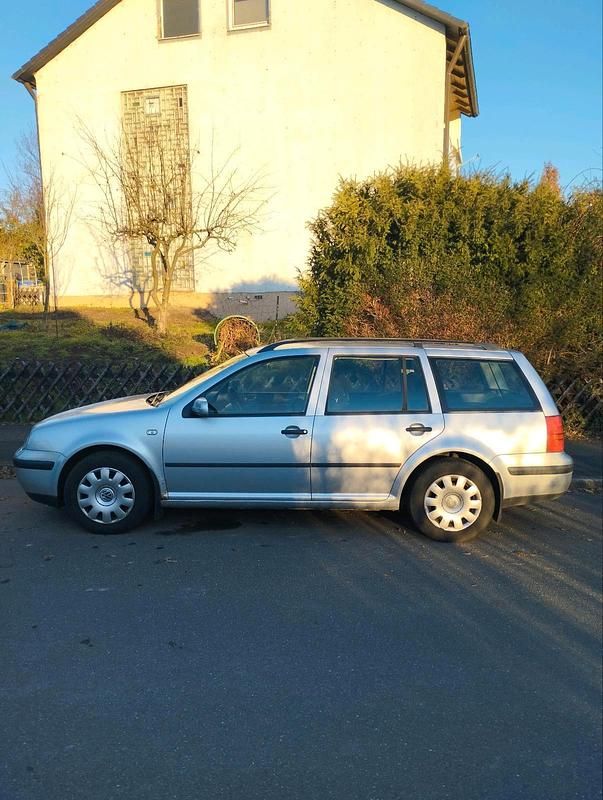 Gebraucht VW Golf IV 105 PS (77 kW) 2000 Silber Kombi