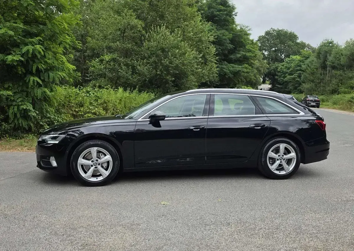 Gebraucht Audi A6 Sport 163 PS (119 kW) 2021 Schwarz Kombi