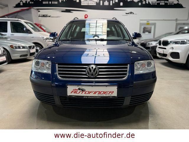 Usata VW Passat 150 CV (110 kW) 2004 Blu Station wagon