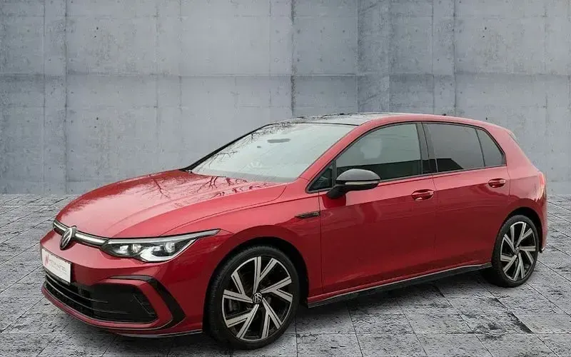 Gebraucht VW Golf VIII R-line 150 PS (110 kW) 2022 Rot Limousine