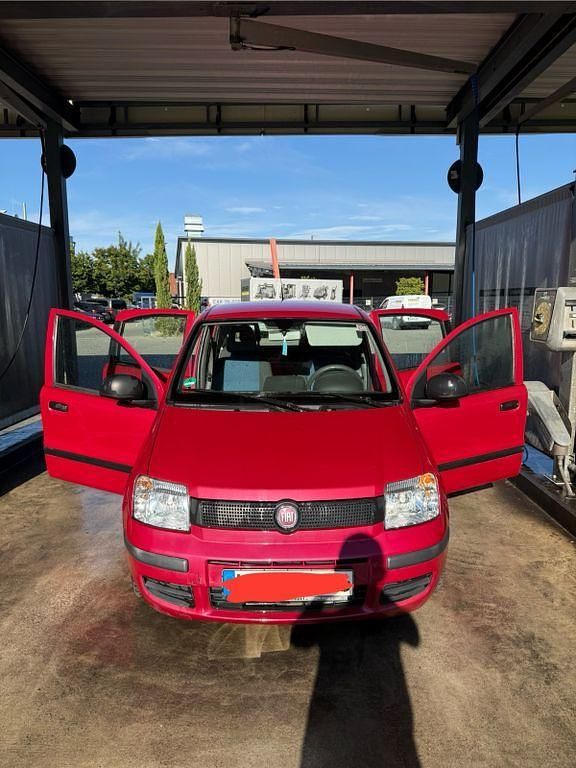 Rot Gebraucht 2011 Fiat Panda Kleinwagen | 555 € (Superpreis) - Bild 1/4