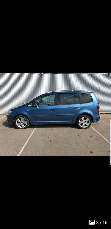 Gebraucht VW Touran Cup 140 PS (102 kW) 2015 Blau Van / Kleinbus