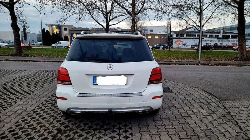 Gebraucht Mercedes GLK200 143 PS (105 kW) 2013 Weiß SUV