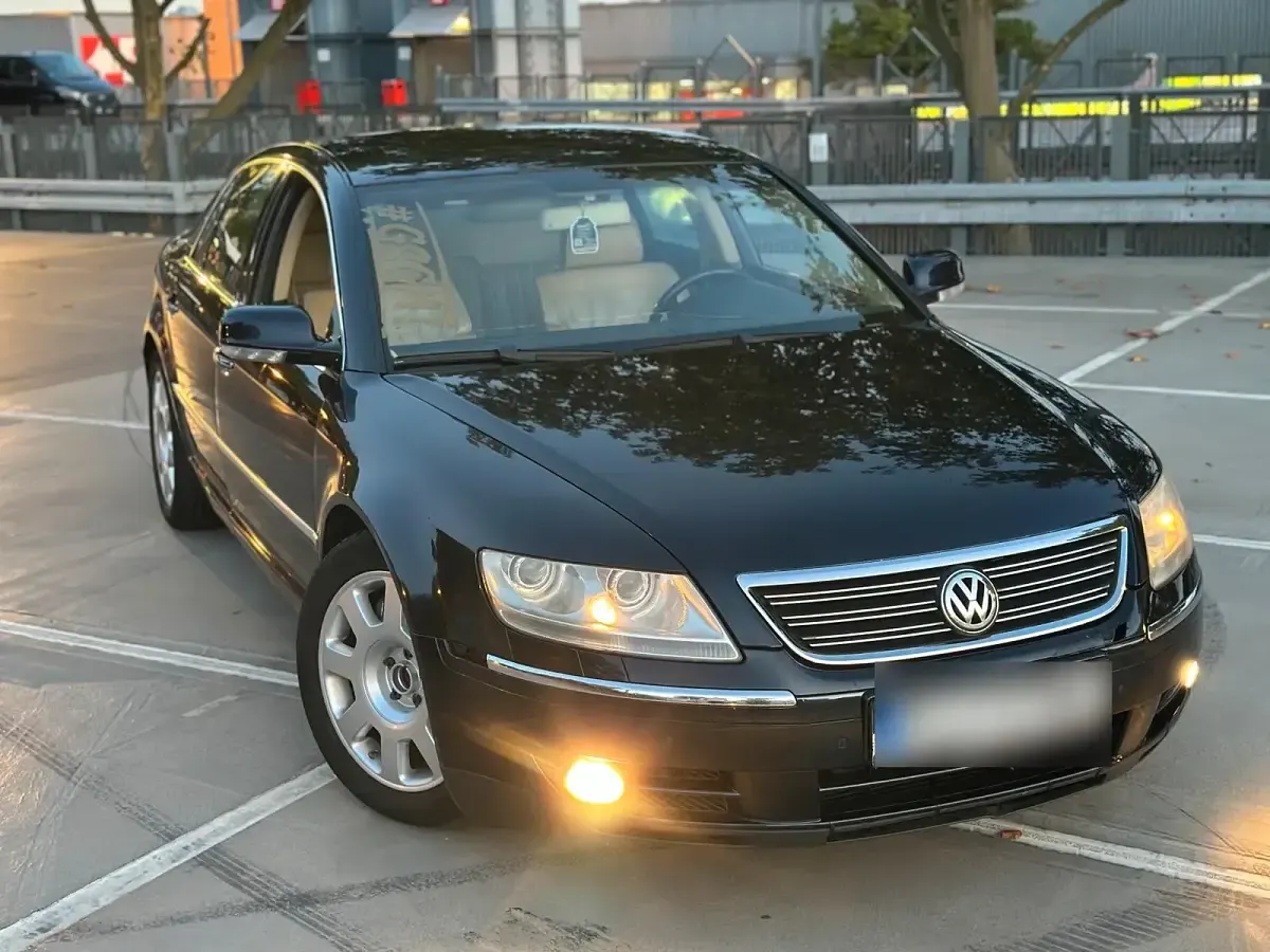 Gebraucht VW Phaeton 224 PS (164 kW) 2006 Blau Limousine