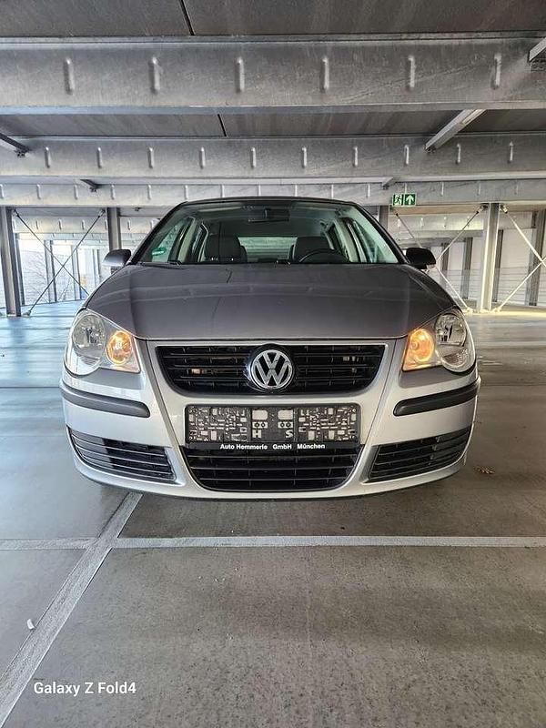 Grau Gebraucht 2008 VW Polo Limousine | 4.000 € (Fairer Preis) - Bild 1/4