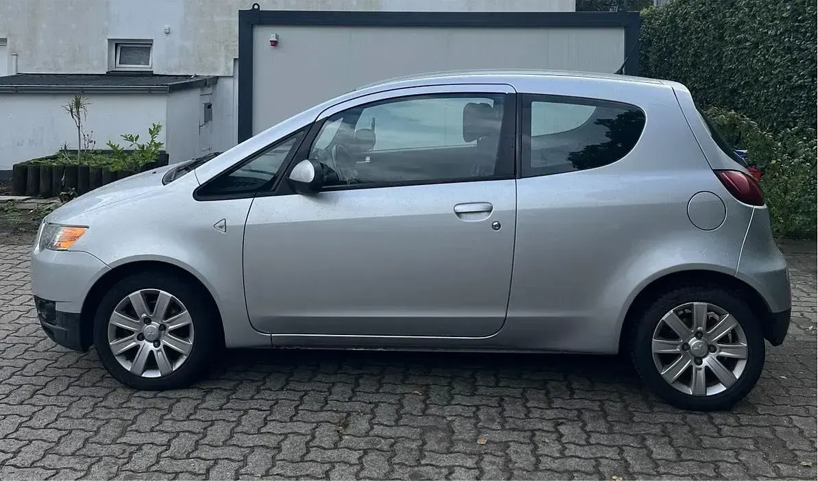 Gebraucht Mitsubishi Colt 95 PS (69 kW) 2010 Silber Kleinwagen