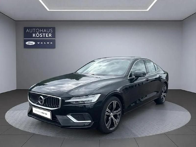 Onyx black Gebraucht 2020 Volvo S60 Inscription Limousine | 38.870 € - Bild 1/4