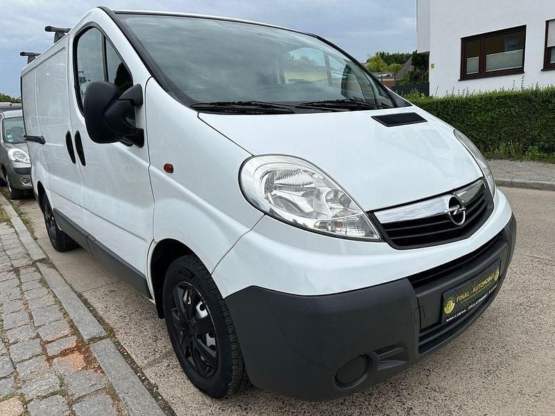 Gebraucht Opel Vivaro 90 PS (66 kW) 2009 Weiß Van / Kleinbus