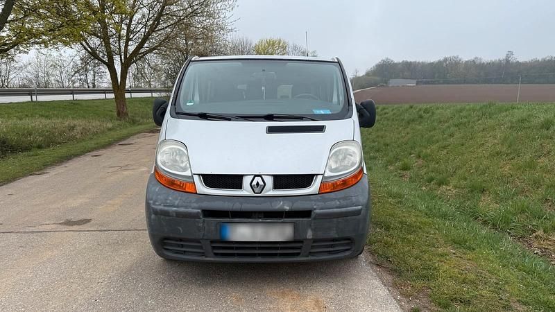 Second-hand Renault Traffic 2006 Gri Monovolum