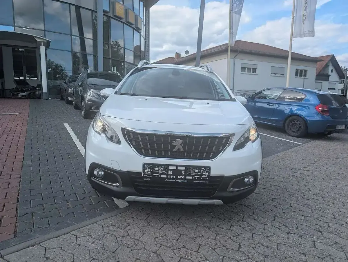Gebraucht Peugeot 2008 Allure 131 PS (96 kW) 2019 Weiß SUV