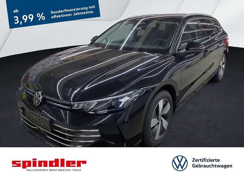 Grenadillschwarz metallic Gebraucht 2025 VW Passat IQ Drive Kombi | 33.380 € (Fairer Preis) - Bild 1/3