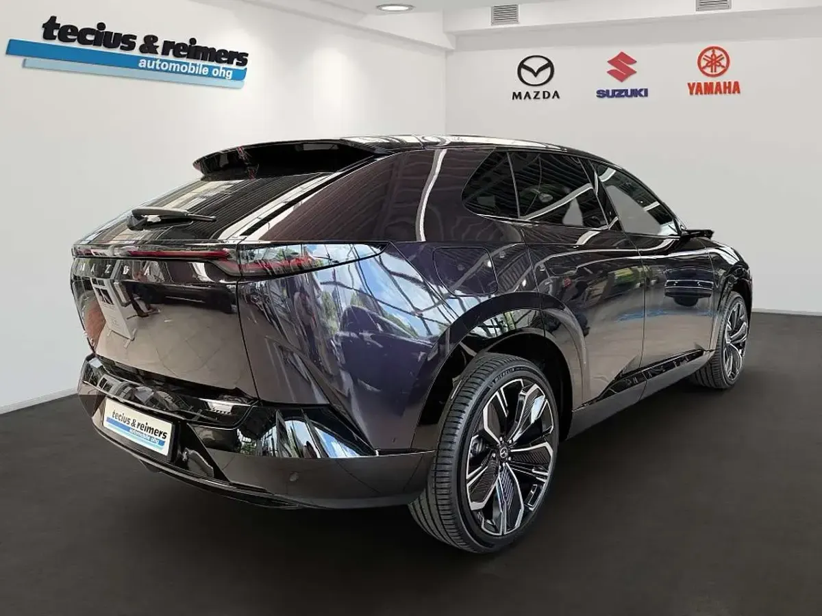 Neu Mazda CX-6e Takumi-Line 189 kW (258 PS) 2026 Multitone nightfall violet  SUV