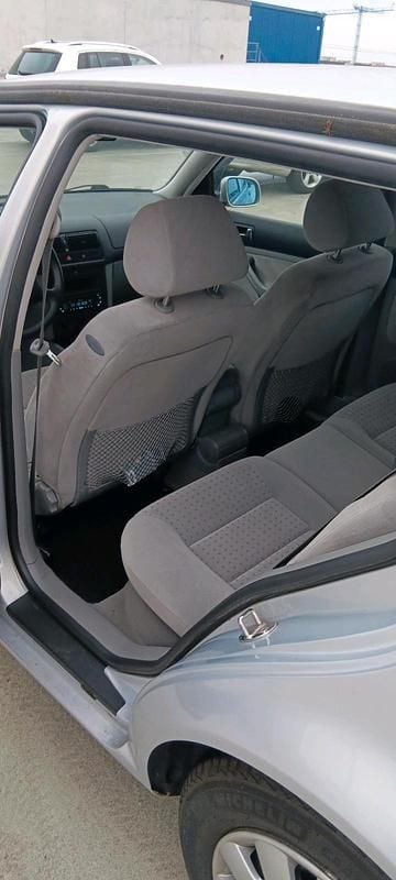 Gebraucht VW Golf II 101 PS (74 kW) 1988 Silber Kleinwagen