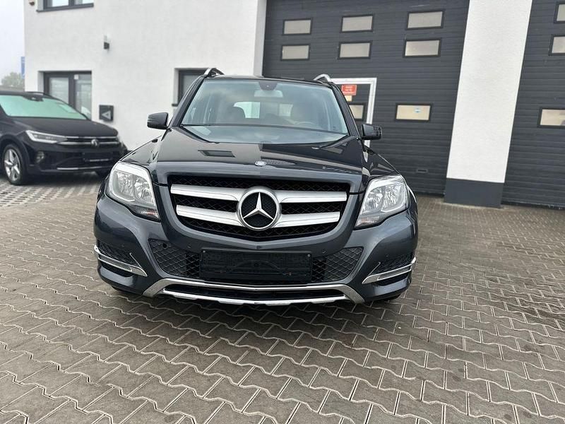 Grau Gebraucht 2013 Mercedes GLK200 SUV | 13.790 € (Fairer Preis) - Bild 1/4