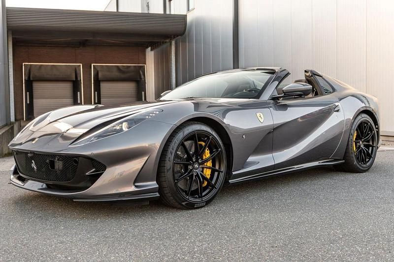 Gebraucht Ferrari 812 799 PS (587 kW) 2020 Grau Cabrio