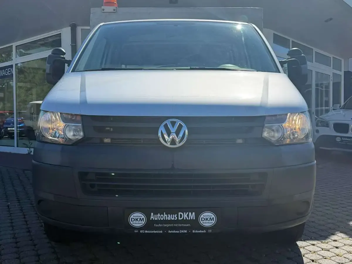 Gebraucht VW Transporter 140 PS (102 kW) 2015 Silber Van