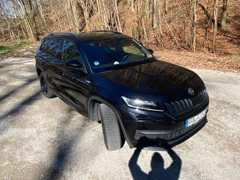 Schwarz Gebraucht 2018 Skoda Kodiaq SportLine SUV | 16.500 € (Guter Preis) - Bild 1/4