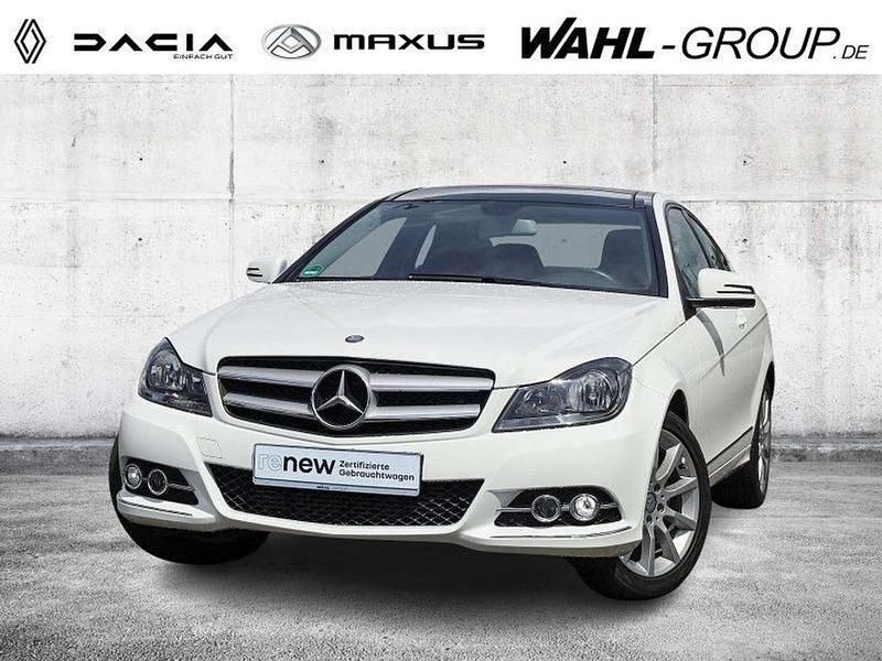 Weiß Gebraucht 2013 Mercedes C200 Coupé | 17.990 € (Teuer) - Bild 1/4