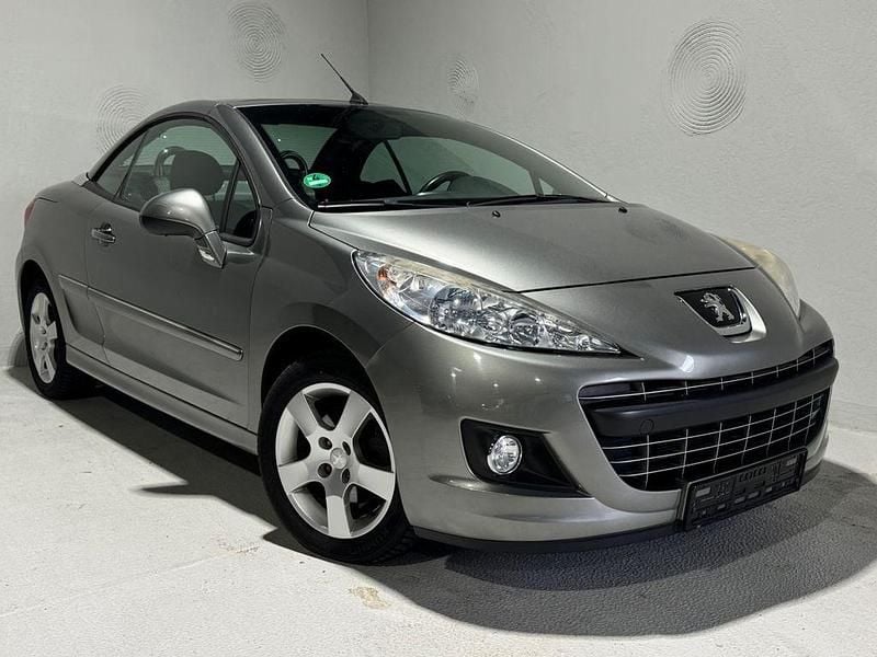 Grau Gebraucht 2013 Peugeot 207 CC Active Cabrio | 4.999 € (Fairer Preis) - Bild 1/4