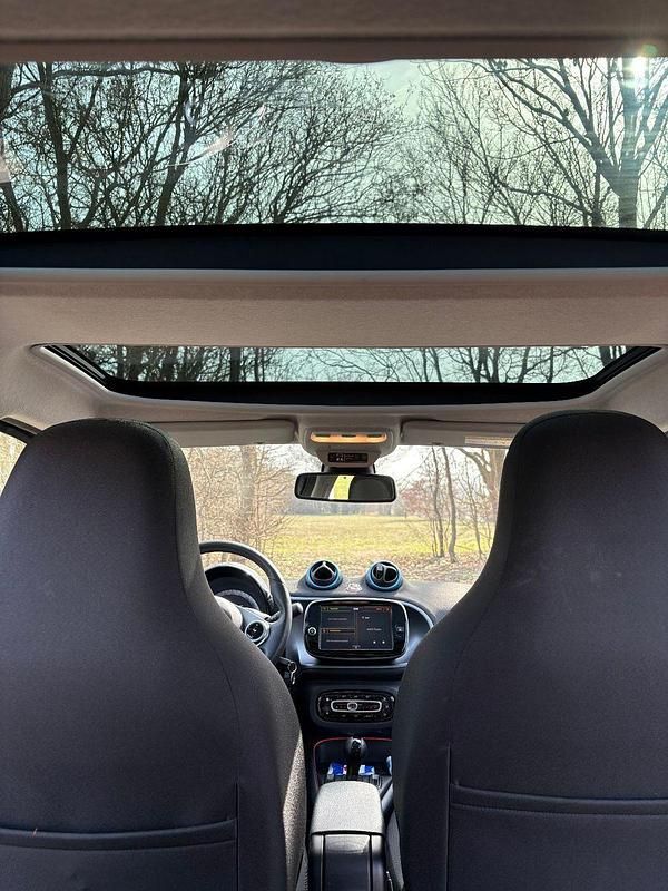 Gebraucht Smart ForFour Electric Drive 60 kW (82 PS) 2021 Grau Kleinwagen