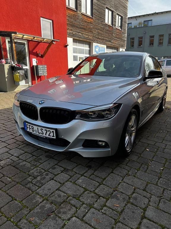 Silber Gebraucht 2018 BMW 330 Gran Turismo M Sport Limousine | 22.999 € (Etwas zu teuer) - Bild 1/4