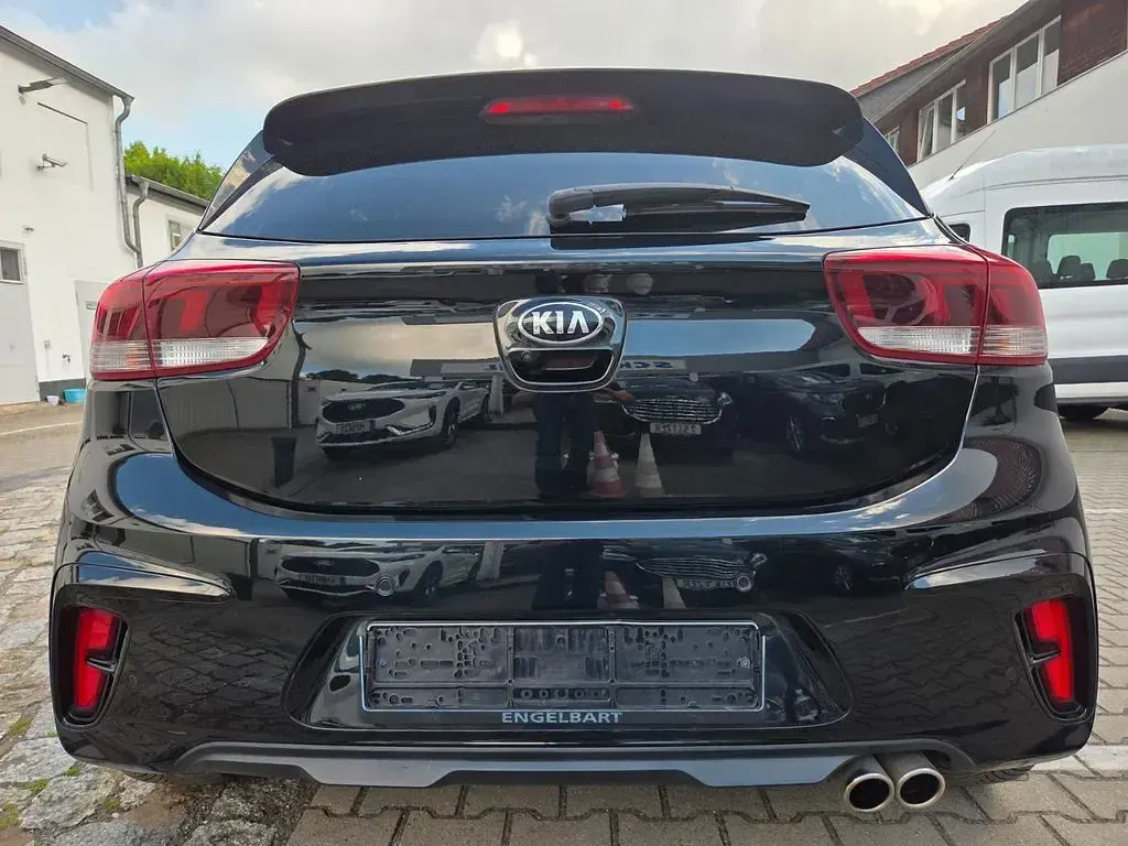 Gebraucht Kia Rio GT-Line 120 PS (88 kW) 2021 Schwarz Limousine