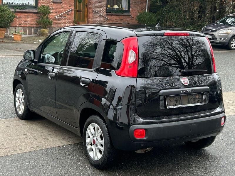 Gebraucht Fiat Panda More 69 PS (50 kW) 2018 Schwarz Kleinwagen
