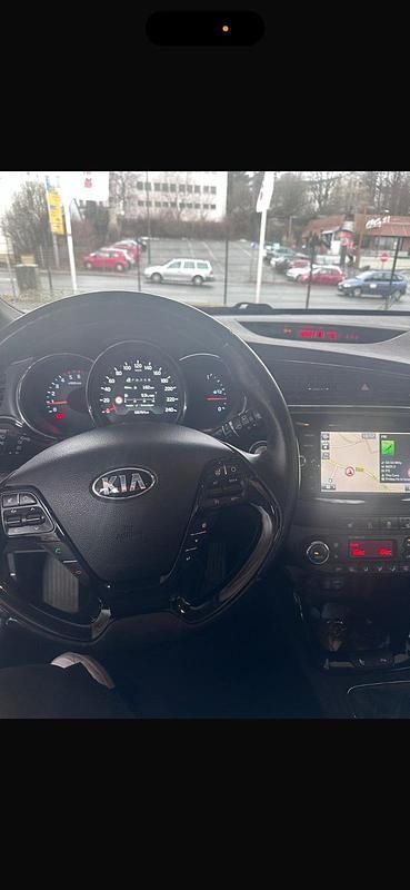 Gebraucht Kia Ceed 136 PS (100 kW) 2016 Braun Kleinwagen