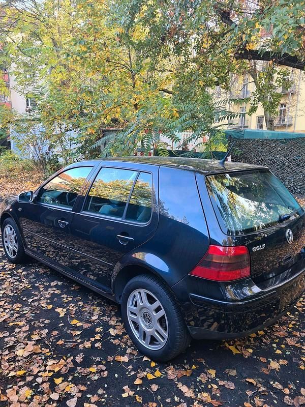 Gebraucht VW Golf IV 101 PS (74 kW) 2000 Schwarz Kleinwagen