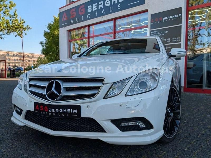 Weiß Gebraucht 2009 Mercedes E500 AMG line Coupé | 19.998 € (Fairer Preis) - Bild 1/4