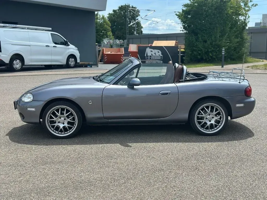 Gebraucht Mazda MX5 145 PS (106 kW) 2002 Grau Cabrio