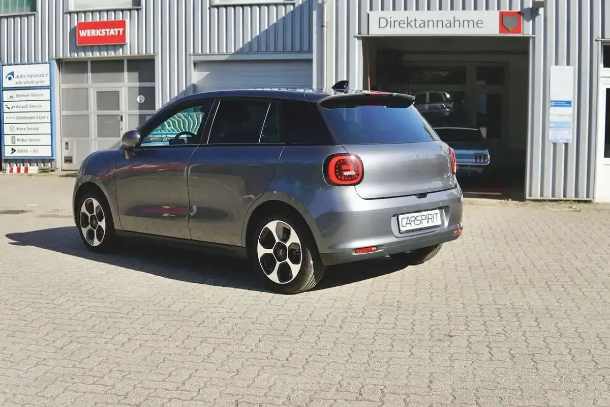 Neu JAC E30X 100 kW (136 PS) 2026 Grau Kleinwagen