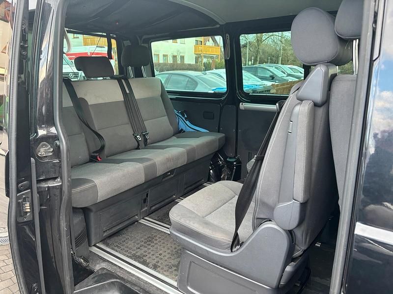 Second-hand VW T5 102 CP (75 kW) 2010 Negru Van