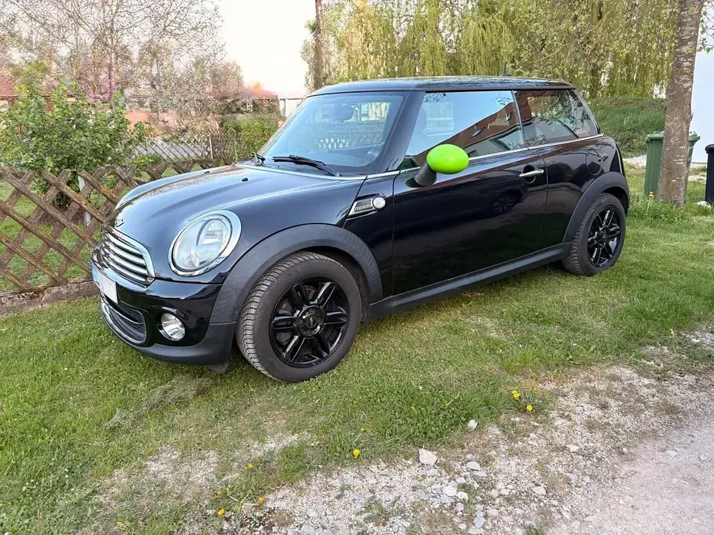 Używany Mini ONE 98 KM (72 kW) 2014 Czarny Hatchback
